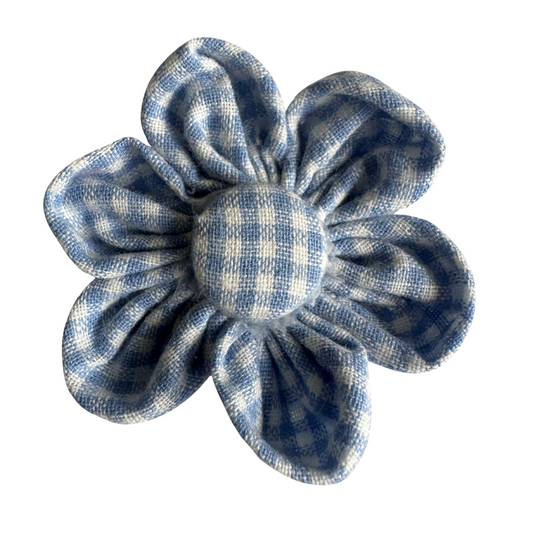 Collar flower, light blue gingham