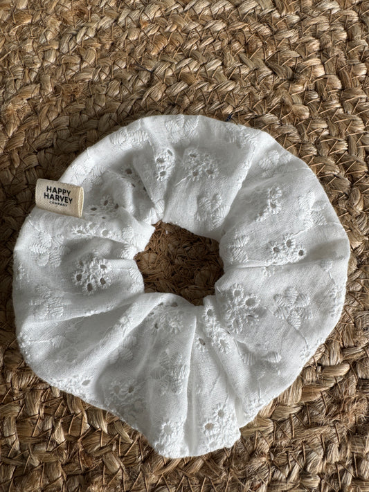 White scrunchie L, Broderie Anglaise