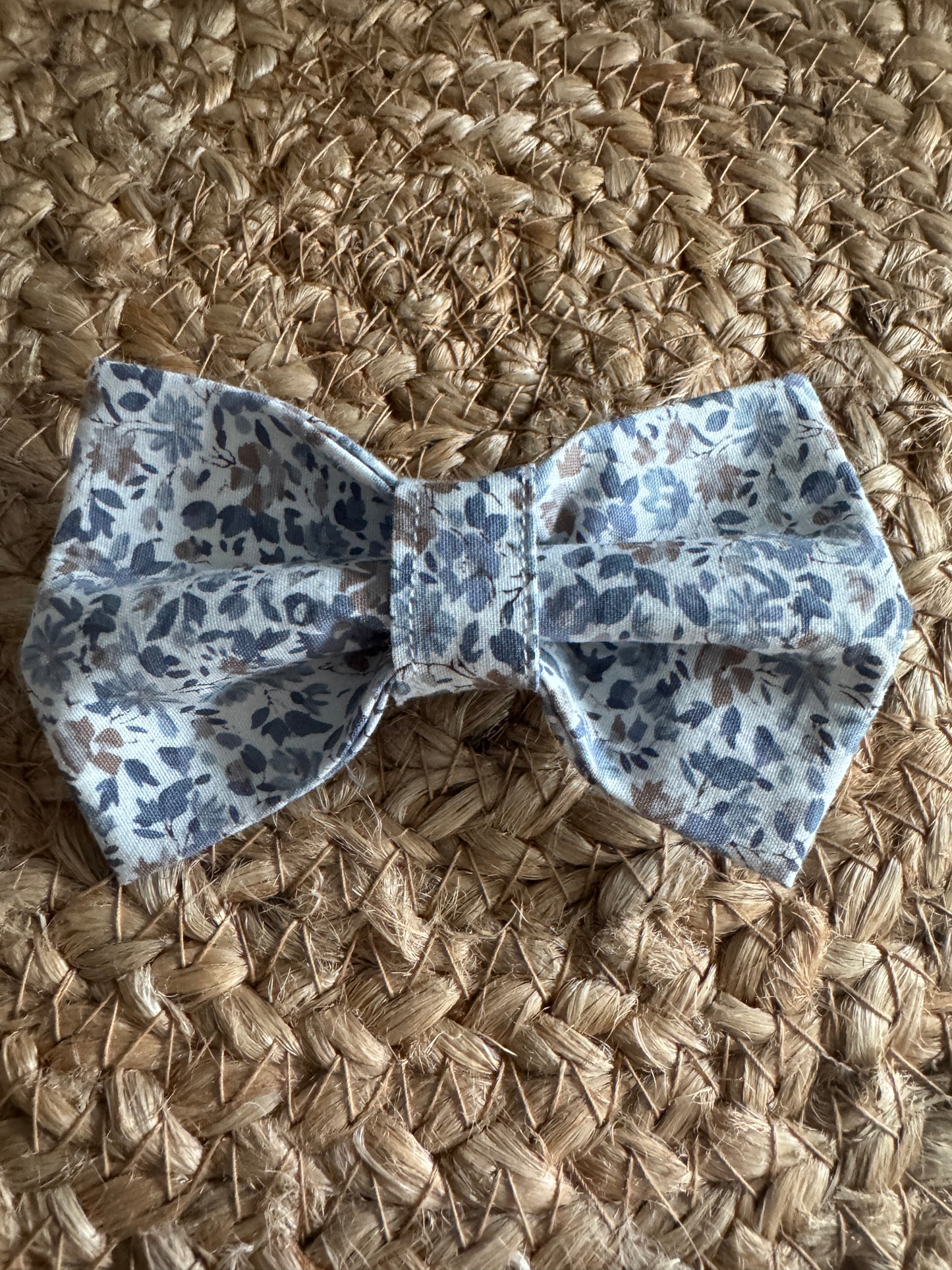 Bow tie, autumn flowers, blue