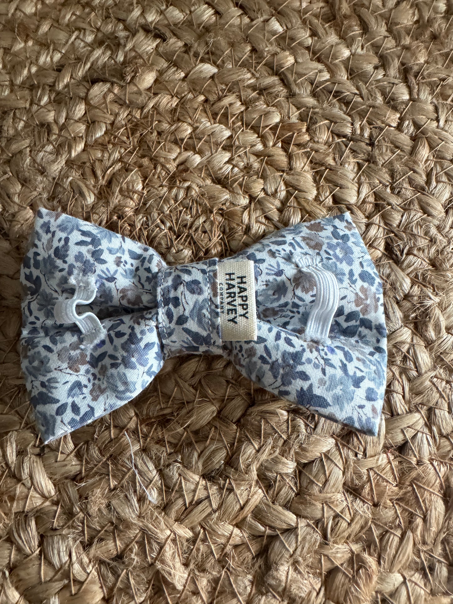 Bow tie, autumn flowers, blue